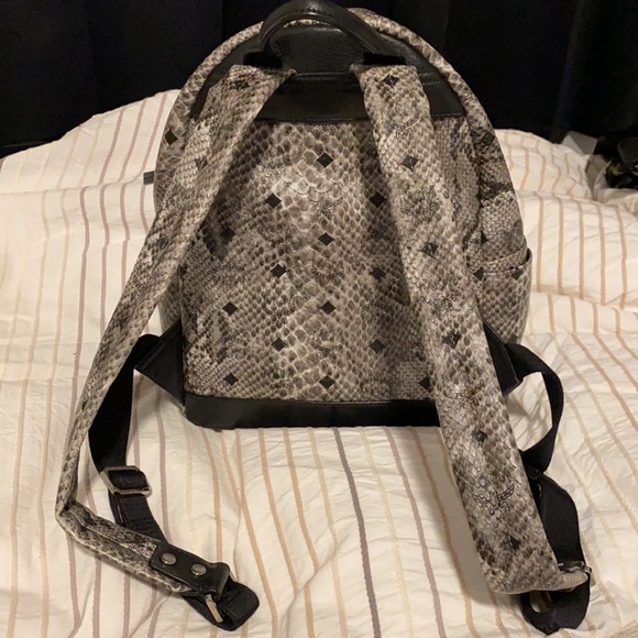 MCM Bags Mcmvisetos Snakeskin Printed Small Stark Backpack Grey